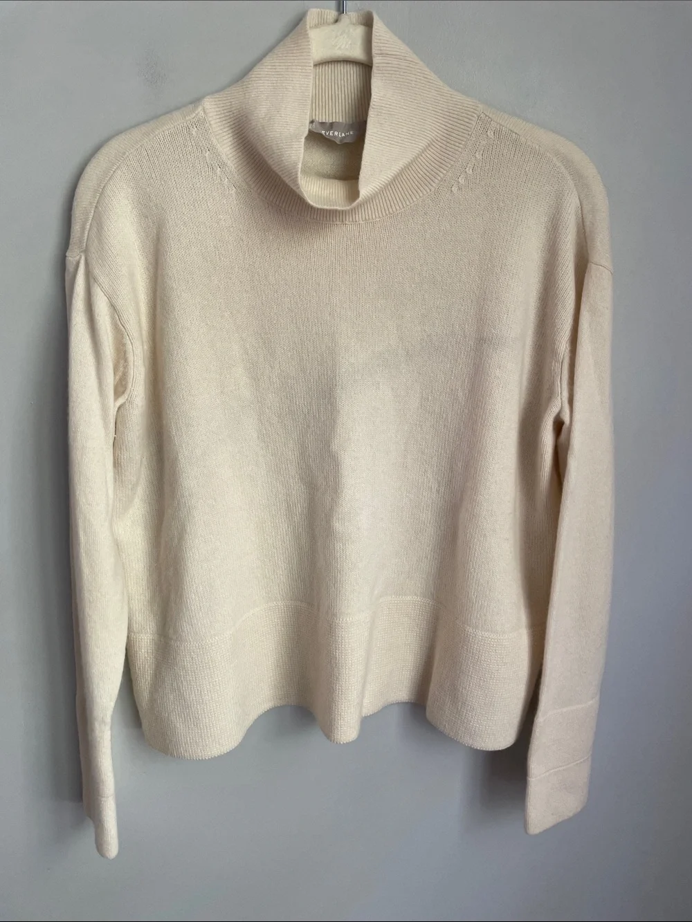 Everlane lightweight knit